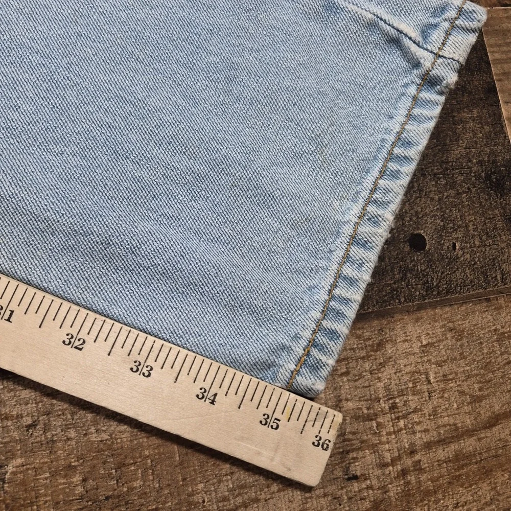Vintage Levis 550 Baggy Jeans Men 32x36 Blue Denim Y2K Paint Distressed 2000s 02